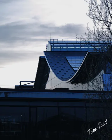DC-G9M2 · 64mm · f/2.8 · 1/320s · ISO 50