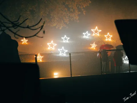 DC-G9M2 · 45mm · f/1.8 · 1/100s · ISO 3200