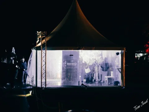 DC-G9M2 · 45mm · f/1.8 · 1/100s · ISO 2500
