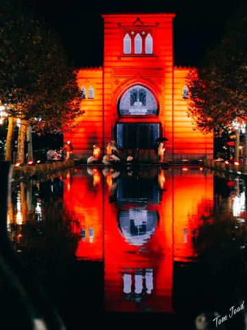DC-G9M2 · 45mm · f/1.8 · 1/100s · ISO 2500