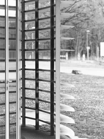 DC-G9M2 · 100mm · f/2.8 · 1/250s · ISO 320